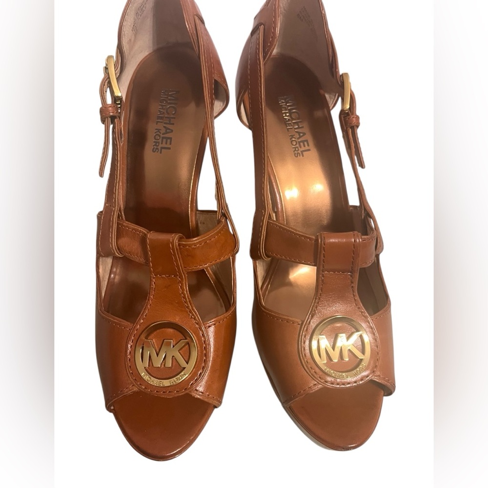 Michael Kors Brown Leather Platform Heels Size 8 Gold MK Logo - Picture 5 of 7